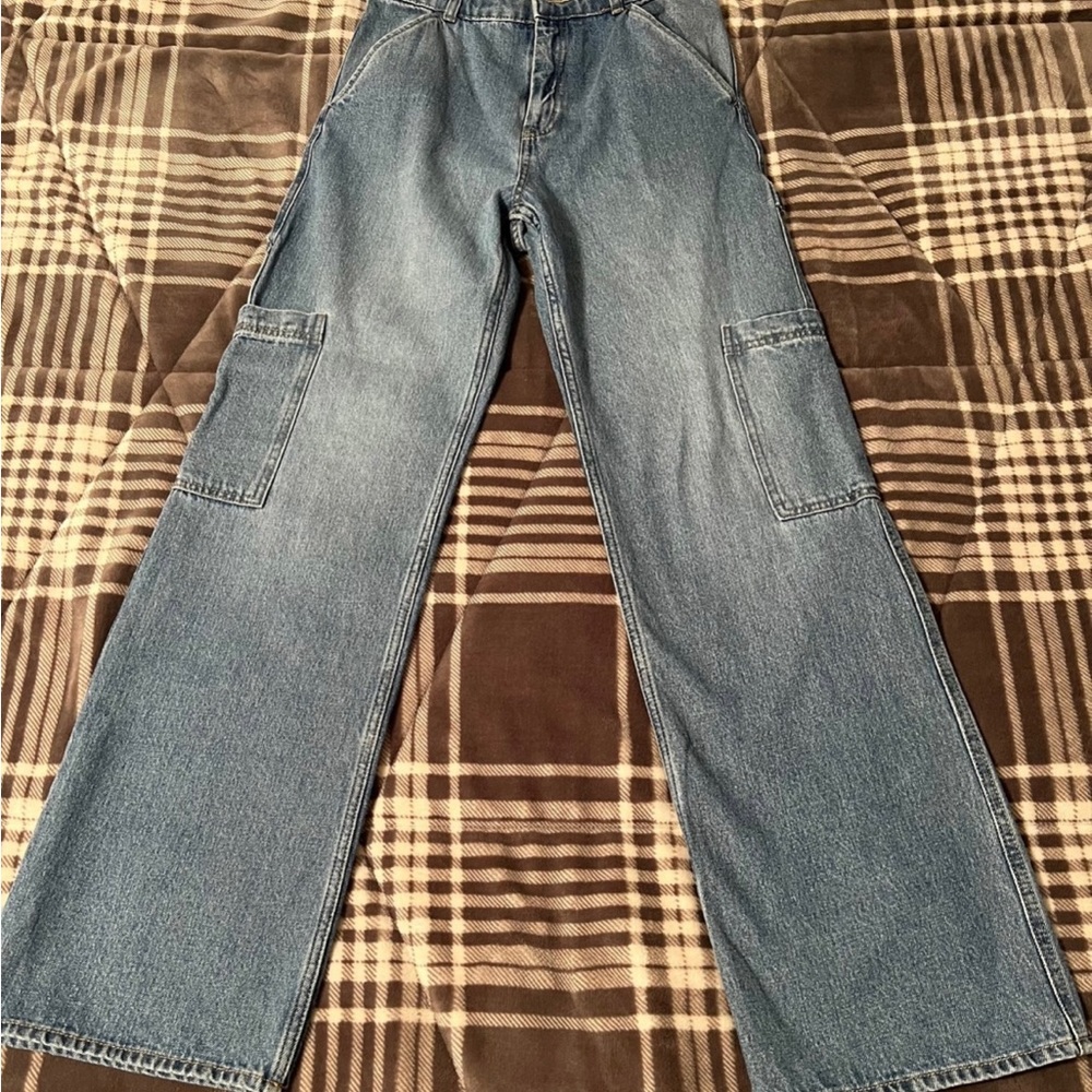 NWT H&M Denim cargo jeans - Picture 2 of 5